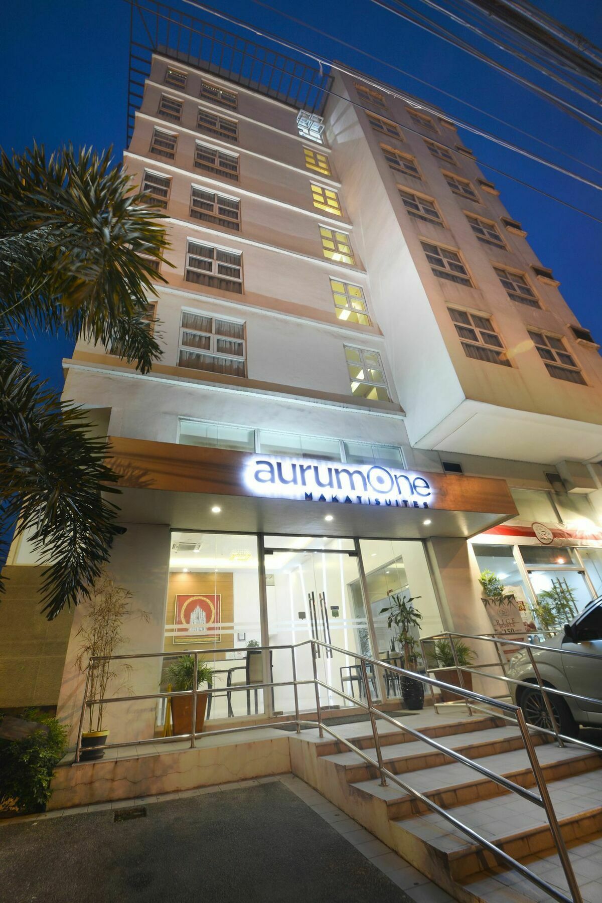 Aurumone Makati Suites Makati City ภายนอก รูปภาพ